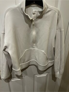 Cropped Half-Zip Pullover Sweatshirt in White